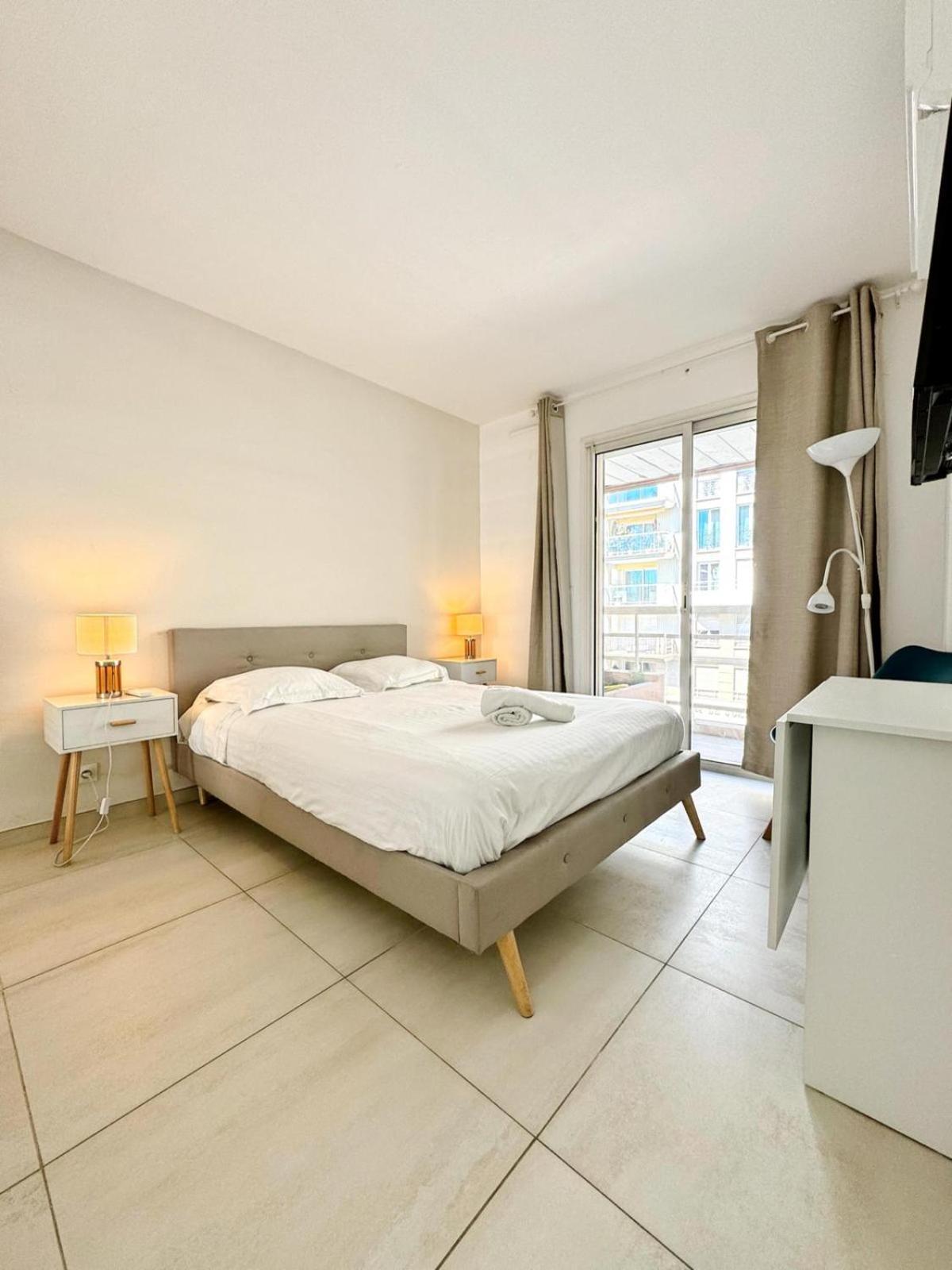 Villa D'Este - Apt 4 Prs - Clim - 300M Plage - Piscine-Parking En Option Juan-les-Pins Exterior photo
